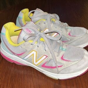 New Balance Gray Sneakers with Pink and Yellow Highlights